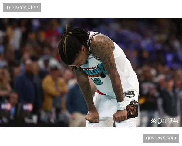 莫兰特又双叒夜店蹦迪了，这回连保镖都拦不住？