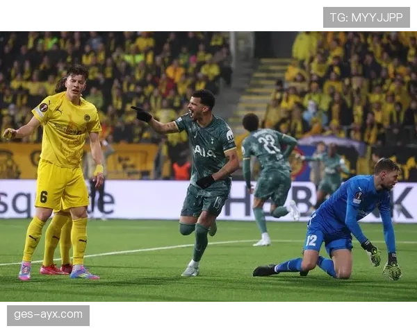 多特蒙德高位压迫策略下防守风险增加，快速反击威胁逐步显现